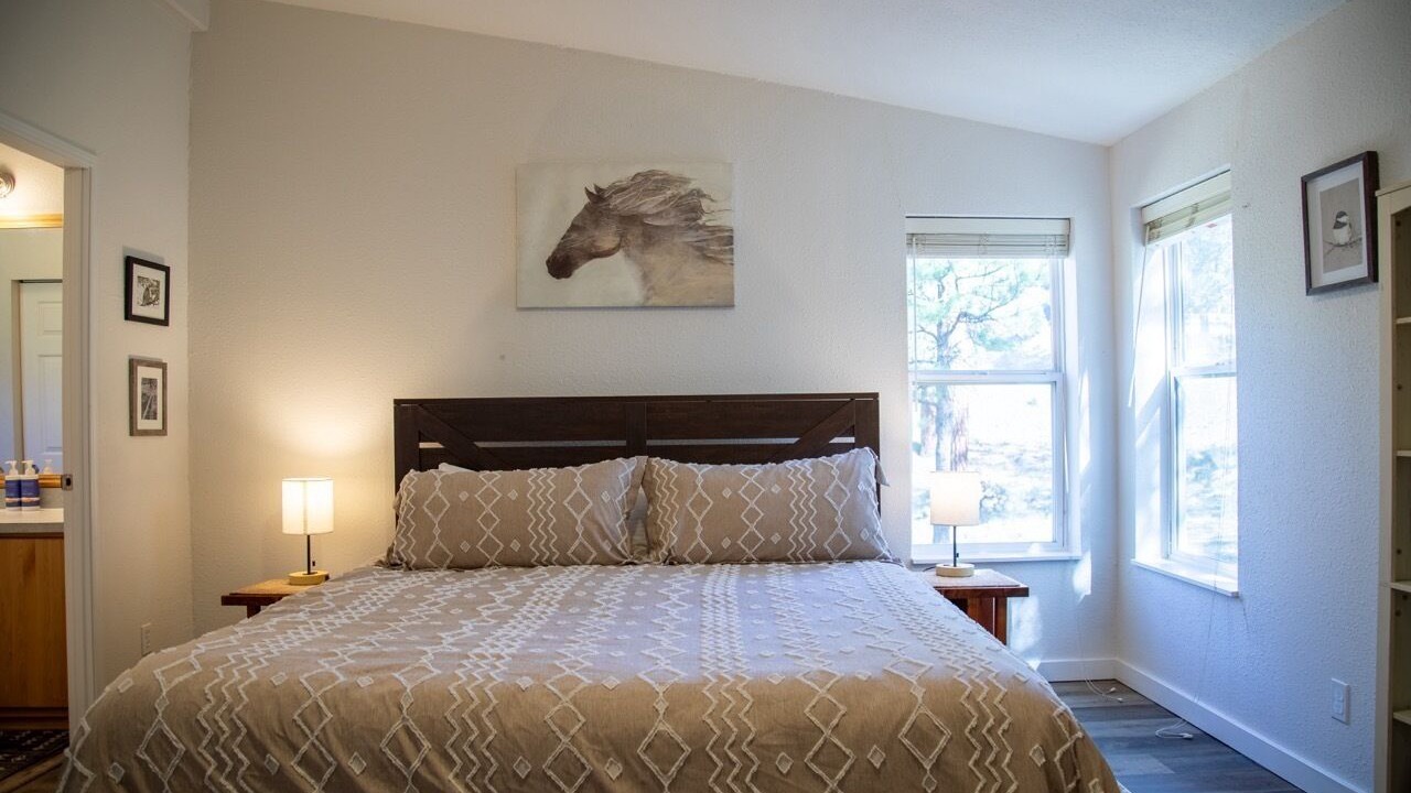 Photo of Bedroom in Sisters