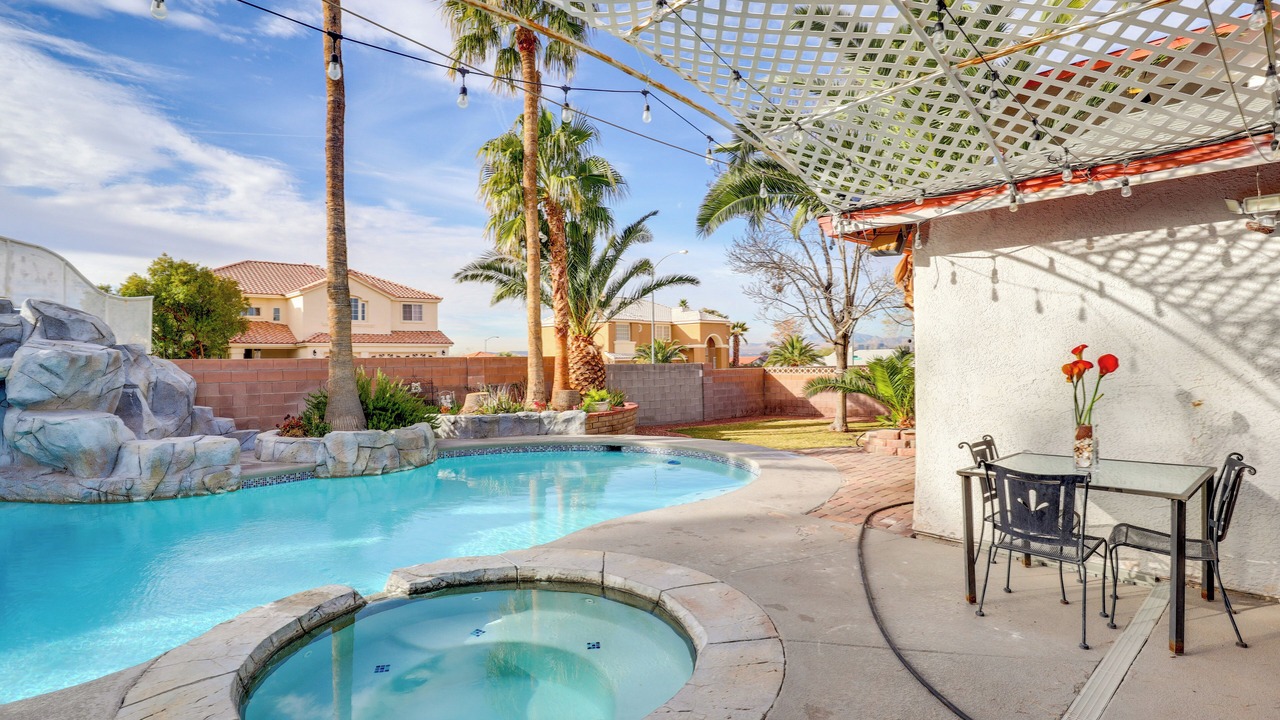 Photo of Outdoor in Sunrise Manor