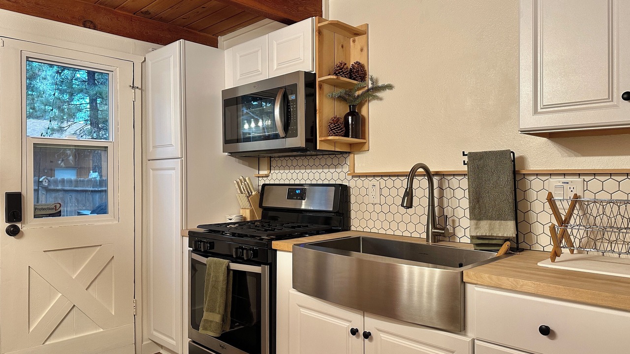 Photo of Kitchen in Big Bear City