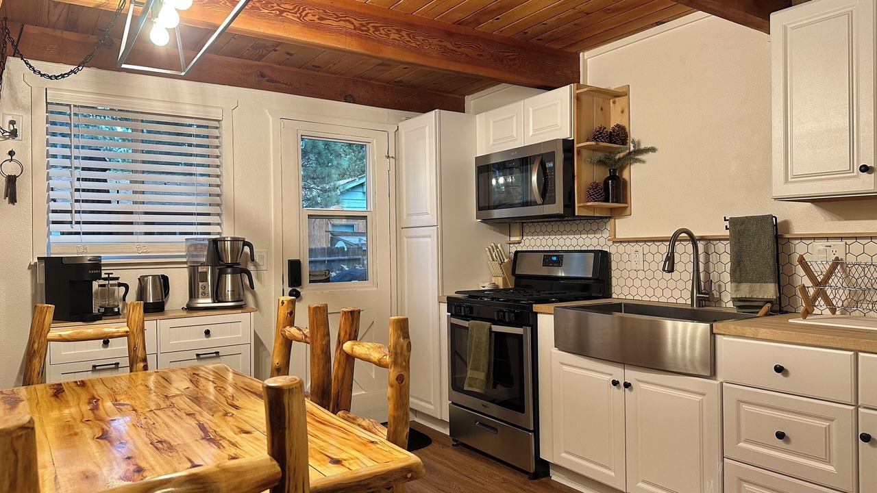 Photo of Kitchen in Big Bear City