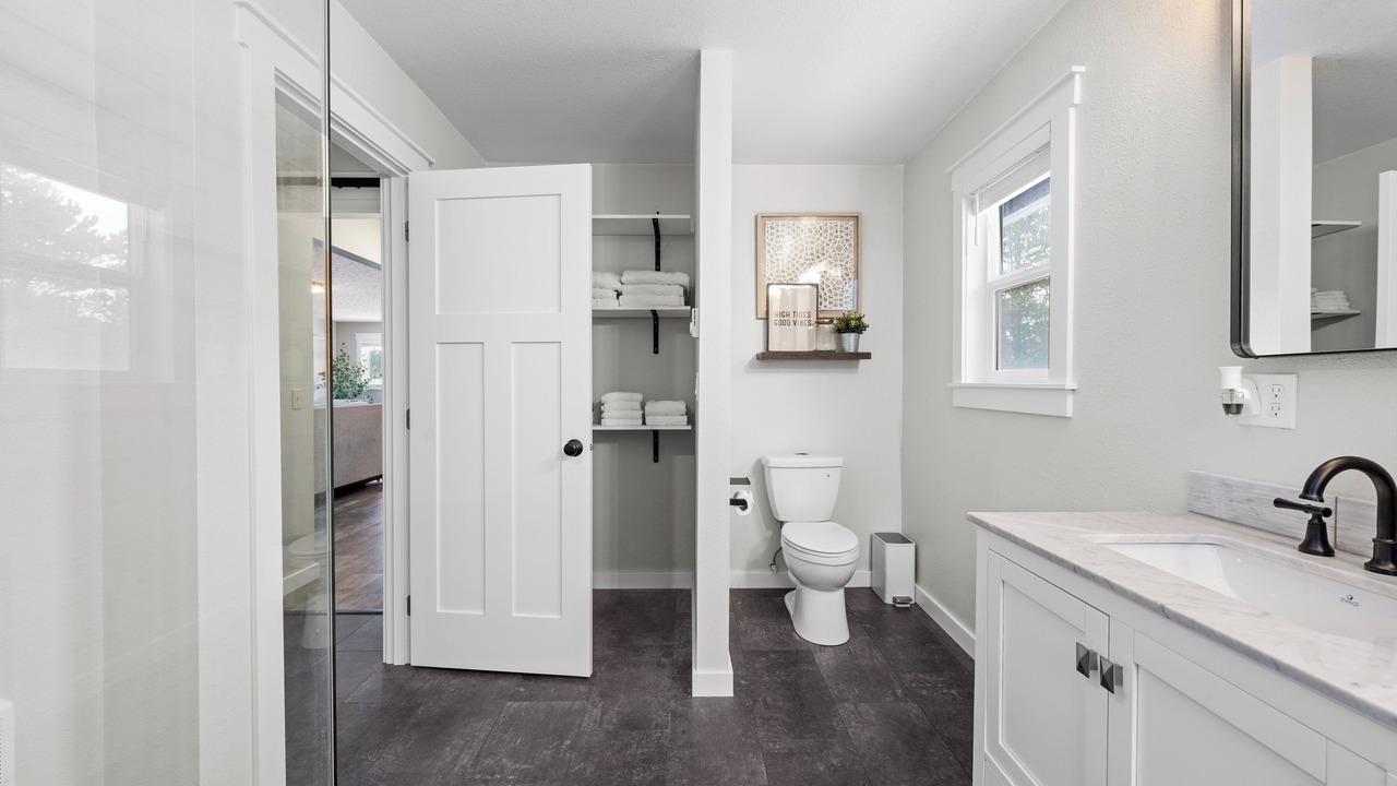 Photo of Bathroom in Ocean Park