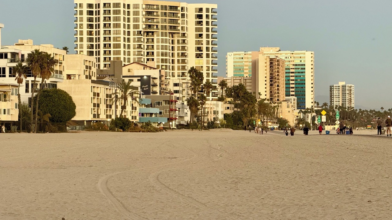Photo of Others in Alamitos Beach