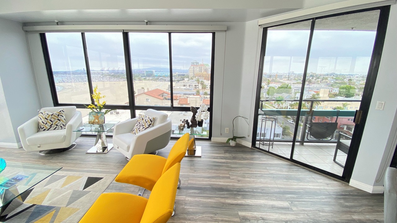 Photo of Livingroom in Alamitos Beach