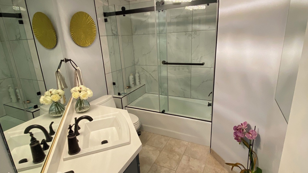 Photo of Bathroom in Alamitos Beach