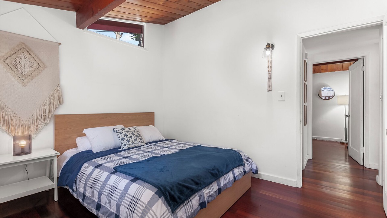 Photo of Bedroom in Ocean Beach