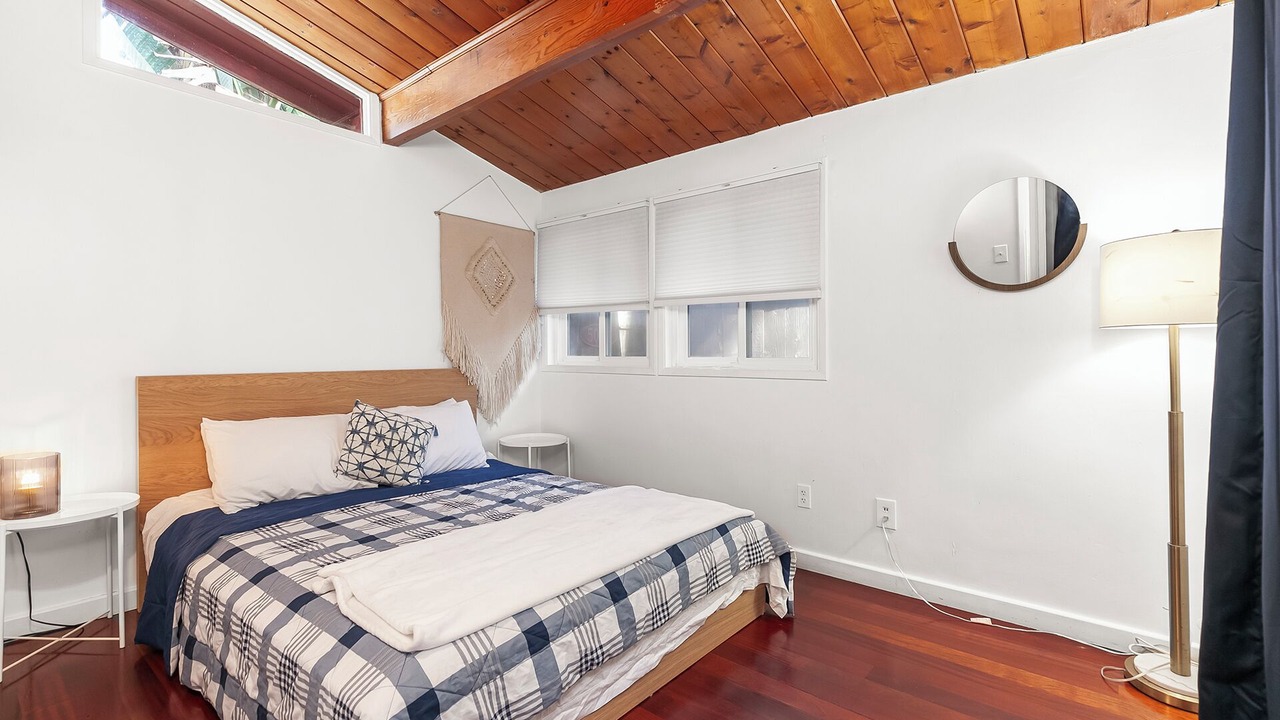 Photo of Bedroom in Ocean Beach