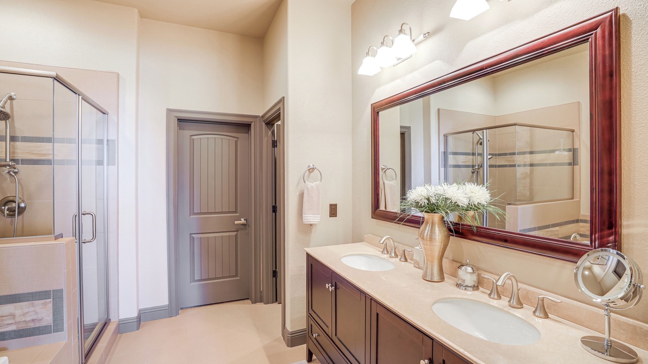 Photo of Bathroom in Lake Almanor Country Club