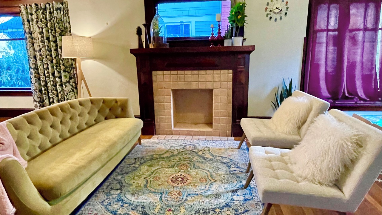 Photo of Livingroom in Hollywood District