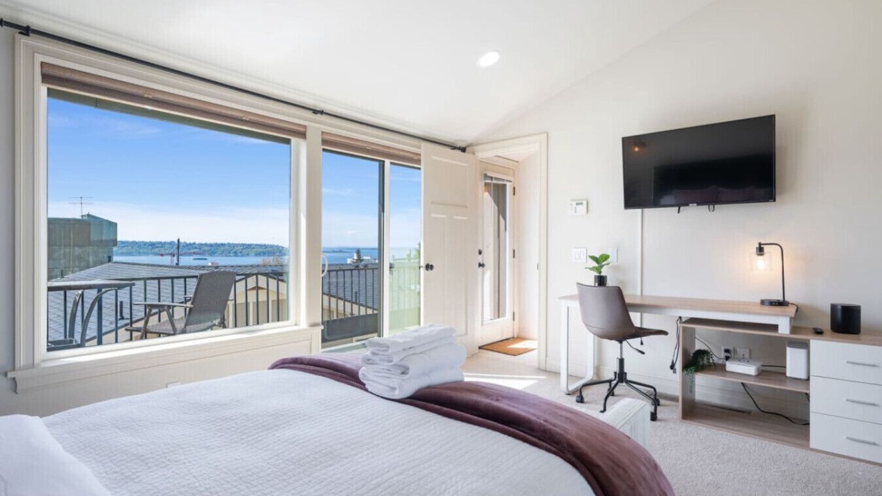 Photo of Bedroom in Lower Queen Anne
