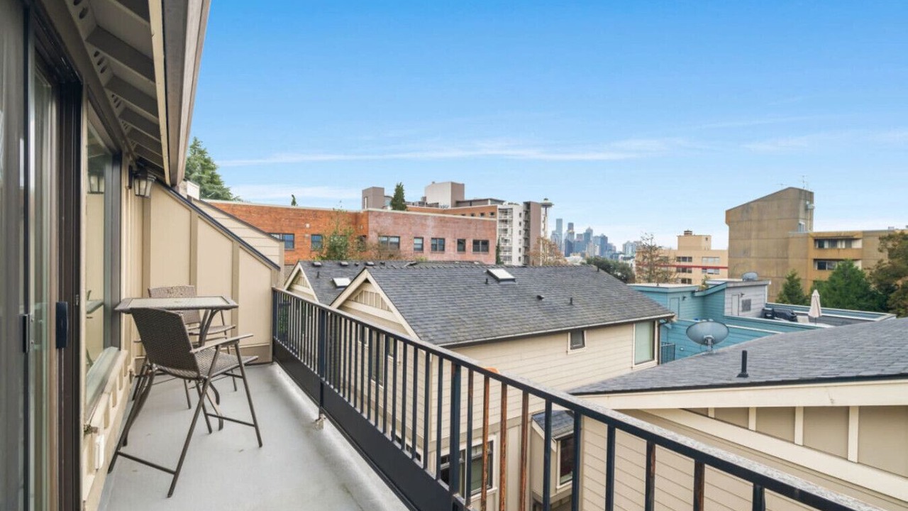 Photo of Outdoor in Lower Queen Anne