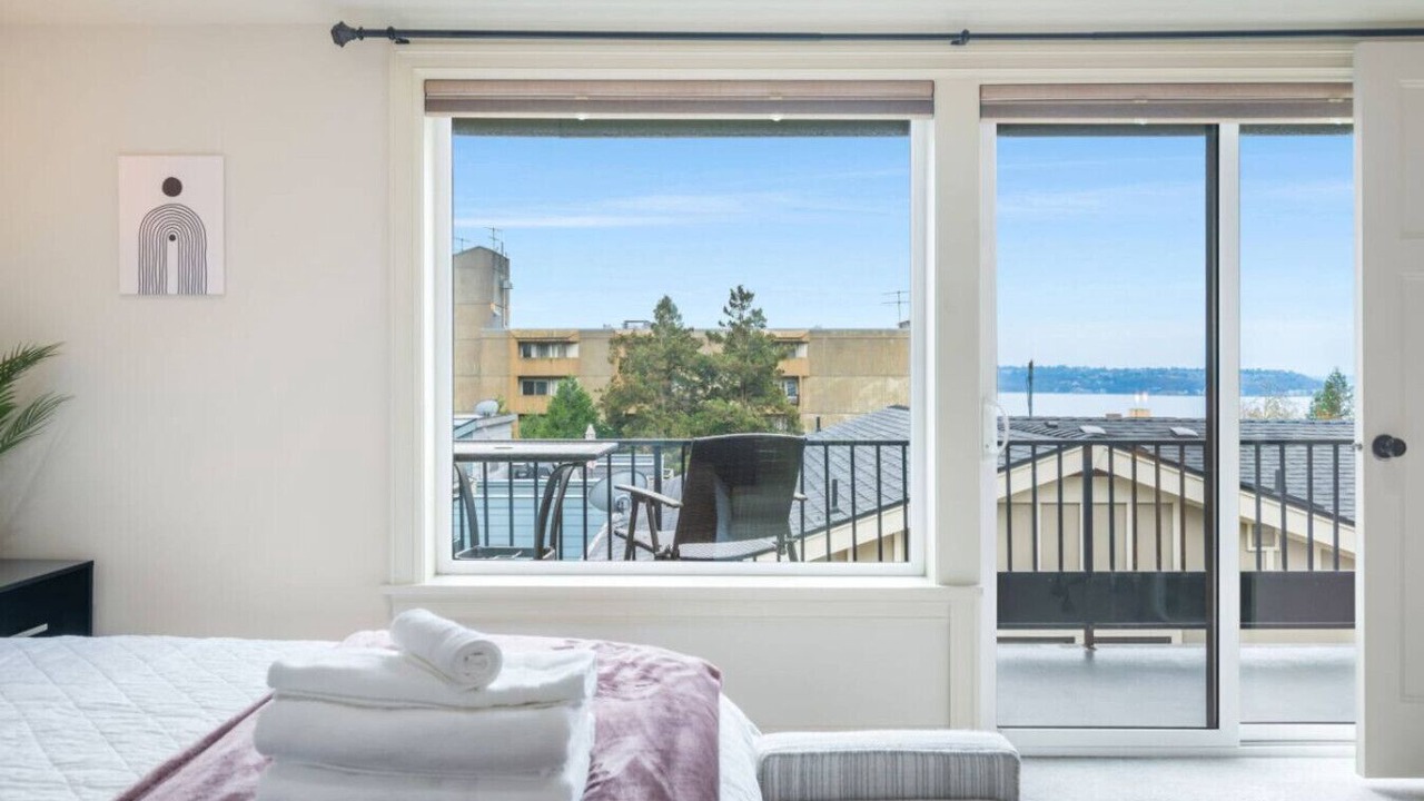 Photo of Bedroom in Lower Queen Anne