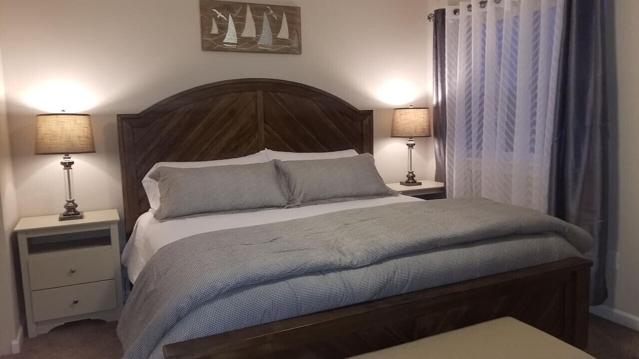 Photo of Bedroom in Bayshore
