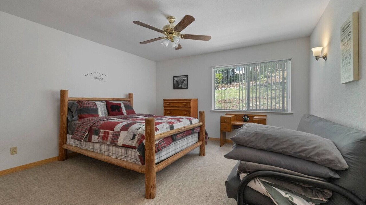 Photo of Bedroom in Twain Harte