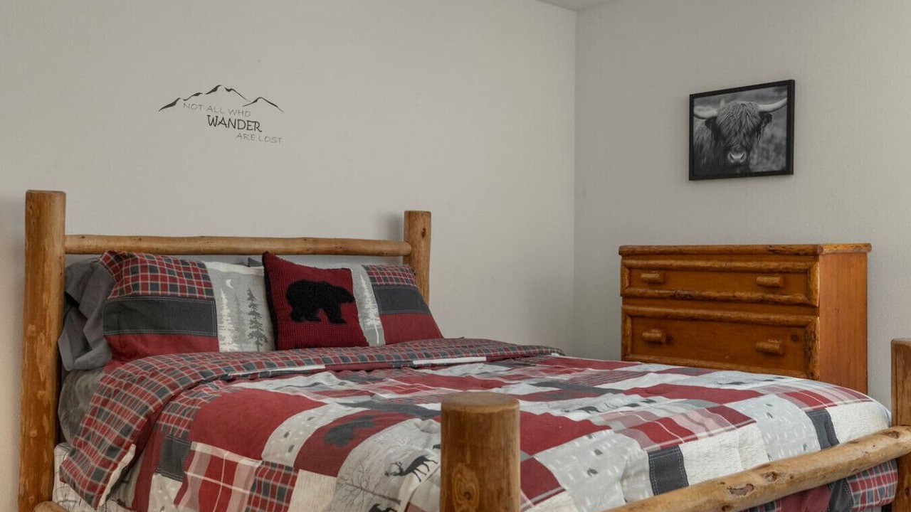 Photo of Bedroom in Twain Harte