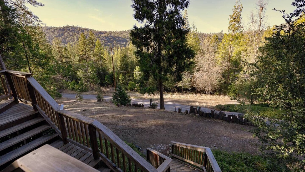 Photo of Others in Oakhurst