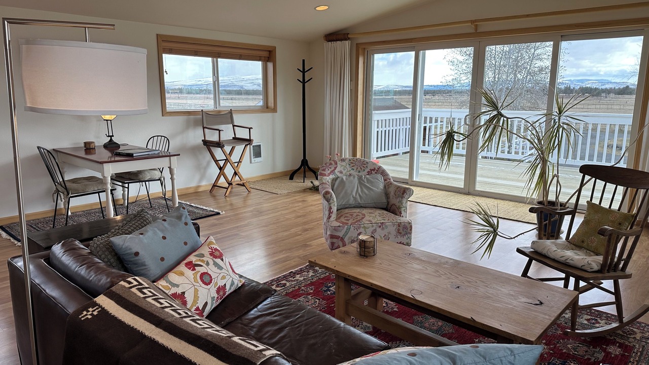 Photo of Livingroom in Alfalfa