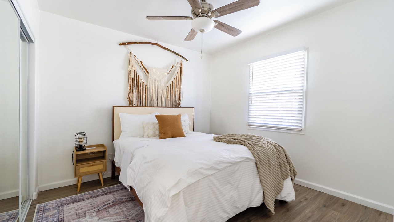 Photo of Bedroom in Mid-City