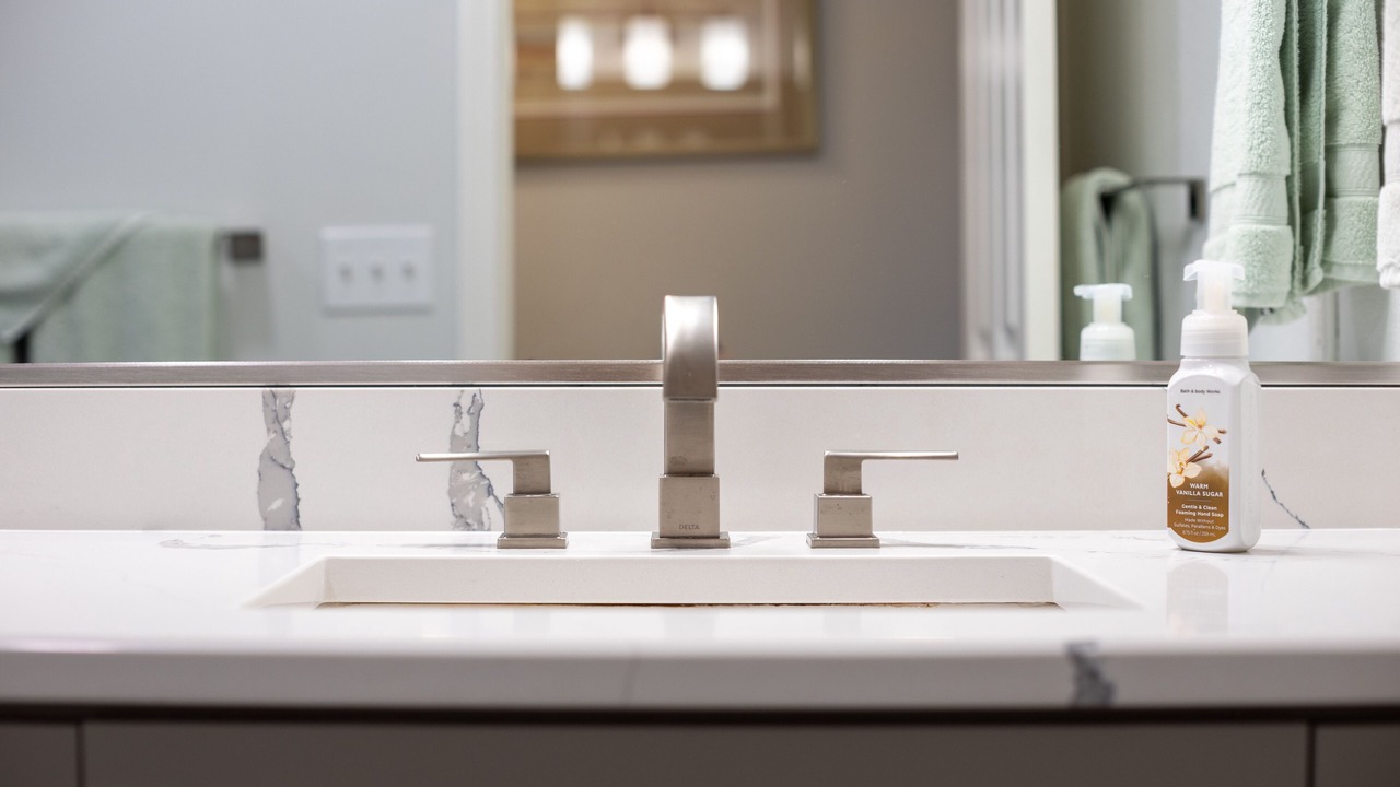 Photo of Bathroom in Gleneden Beach