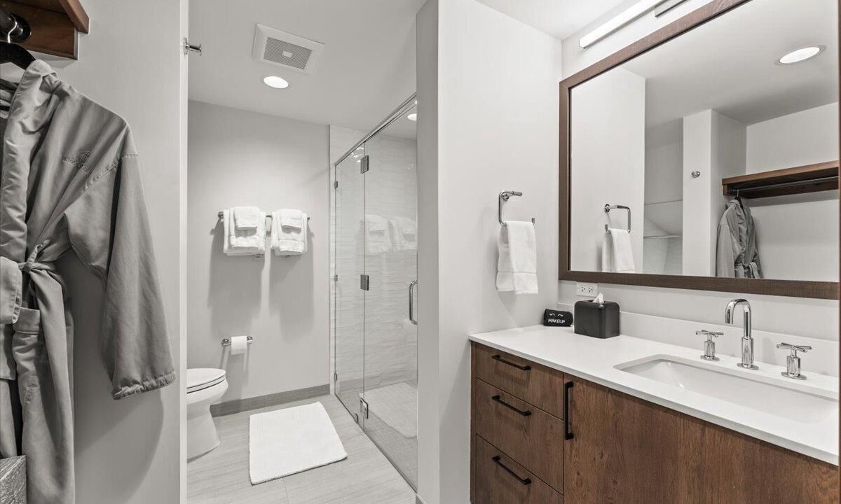 Photo of Bathroom in Stateline