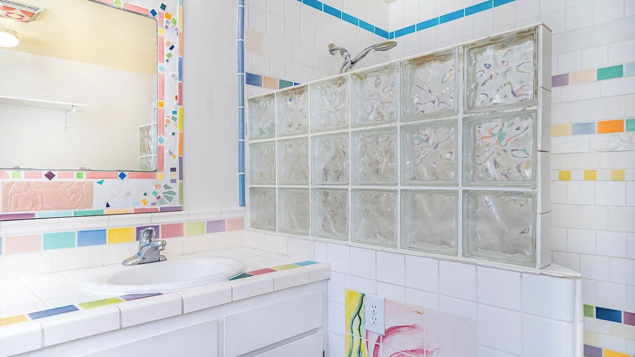 Photo of Bathroom in Waldport