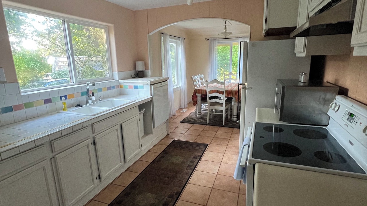 Photo of Kitchen in Waldport