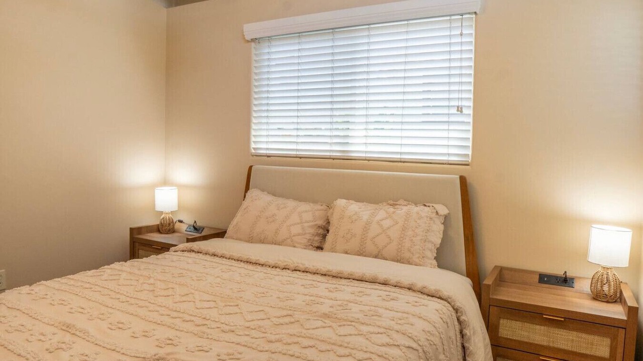 Photo of Bedroom in Clairemont
