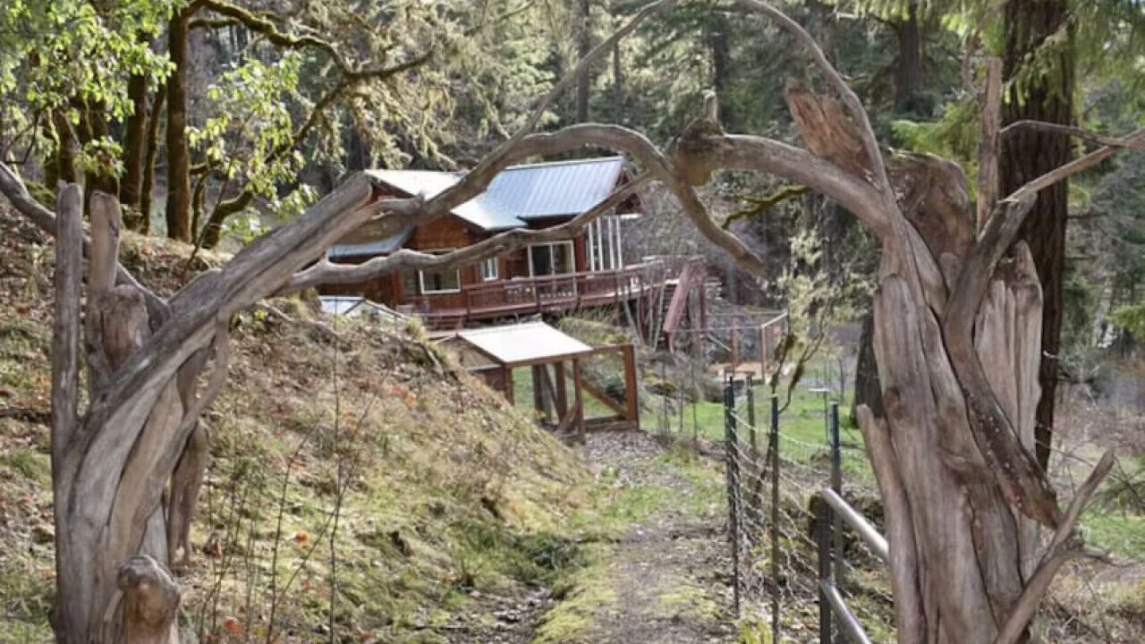 Photo of Outdoor in Oakridge