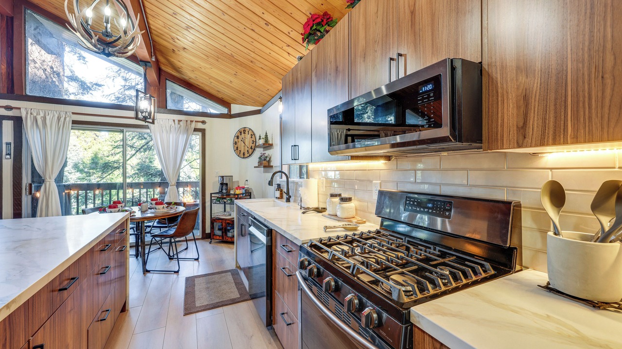 Photo of Kitchen in Arrowhead Villas