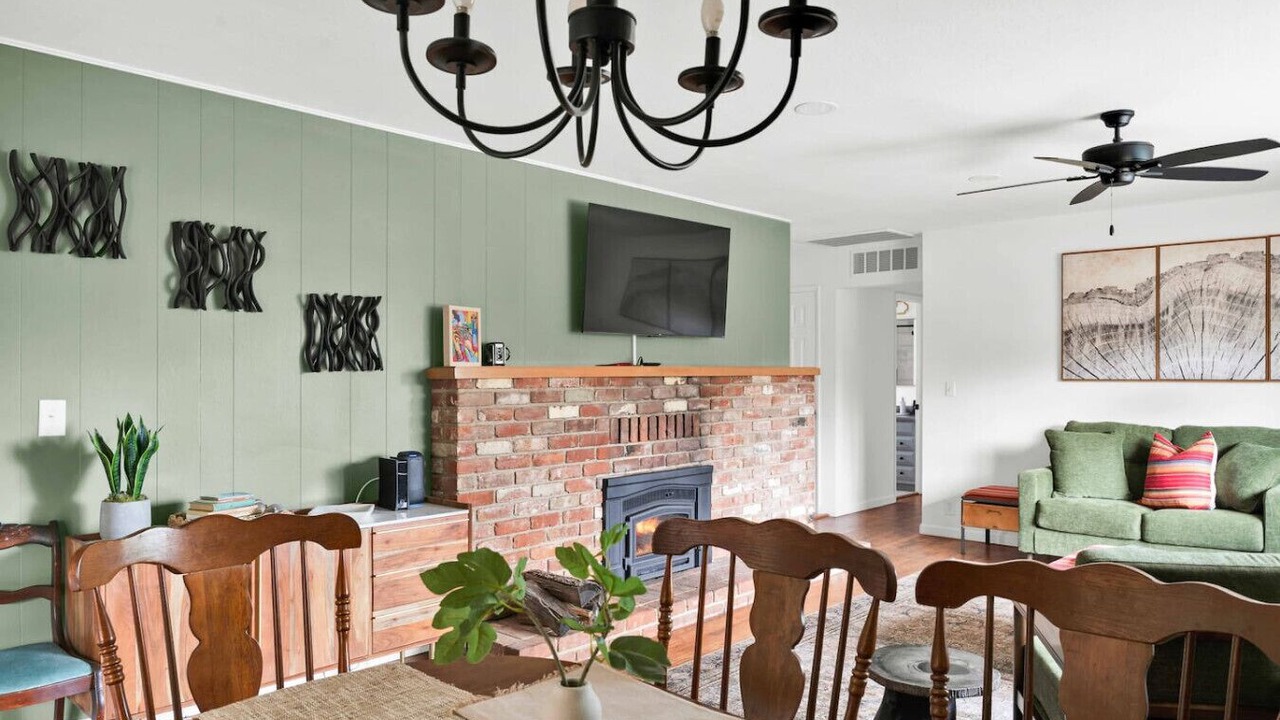 Photo of Livingroom in Redding