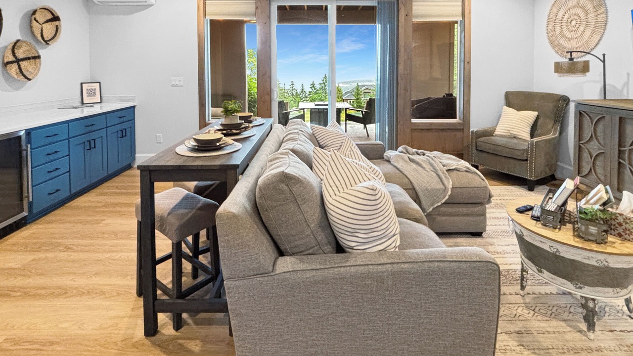 Photo of Livingroom in Cornelius
