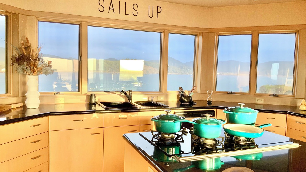 Photo of Kitchen in Gleneden Beach