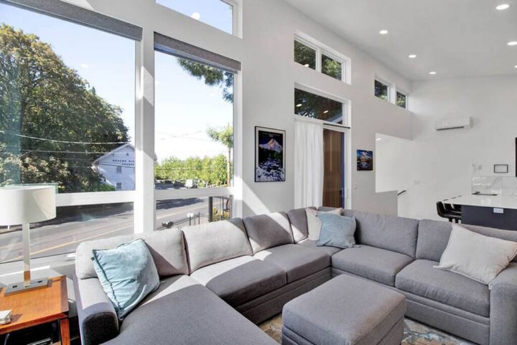 Photo of Livingroom in Eugene