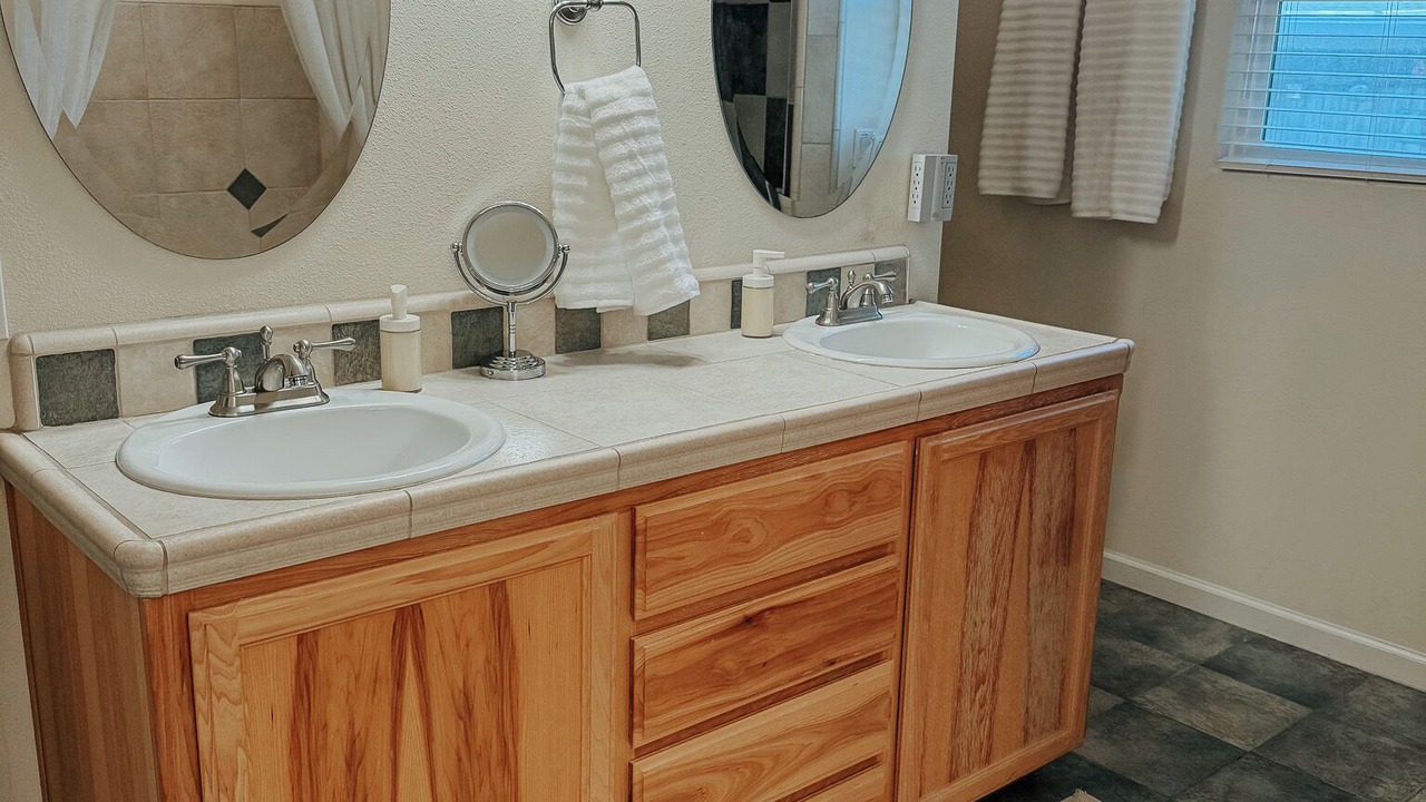 Photo of Bathroom in Shasta View