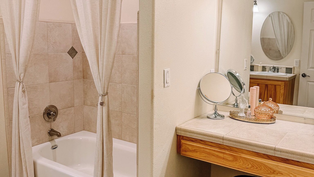 Photo of Bathroom in Shasta View