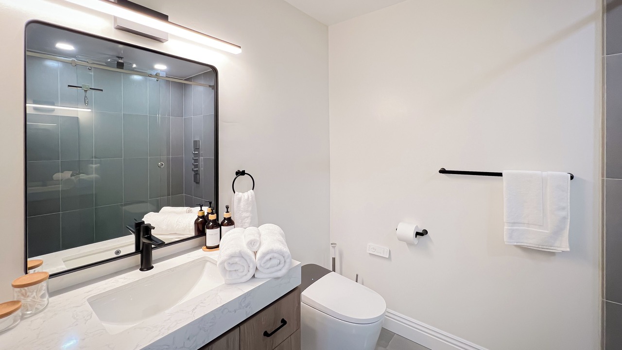 Photo of Bathroom in Bay Park