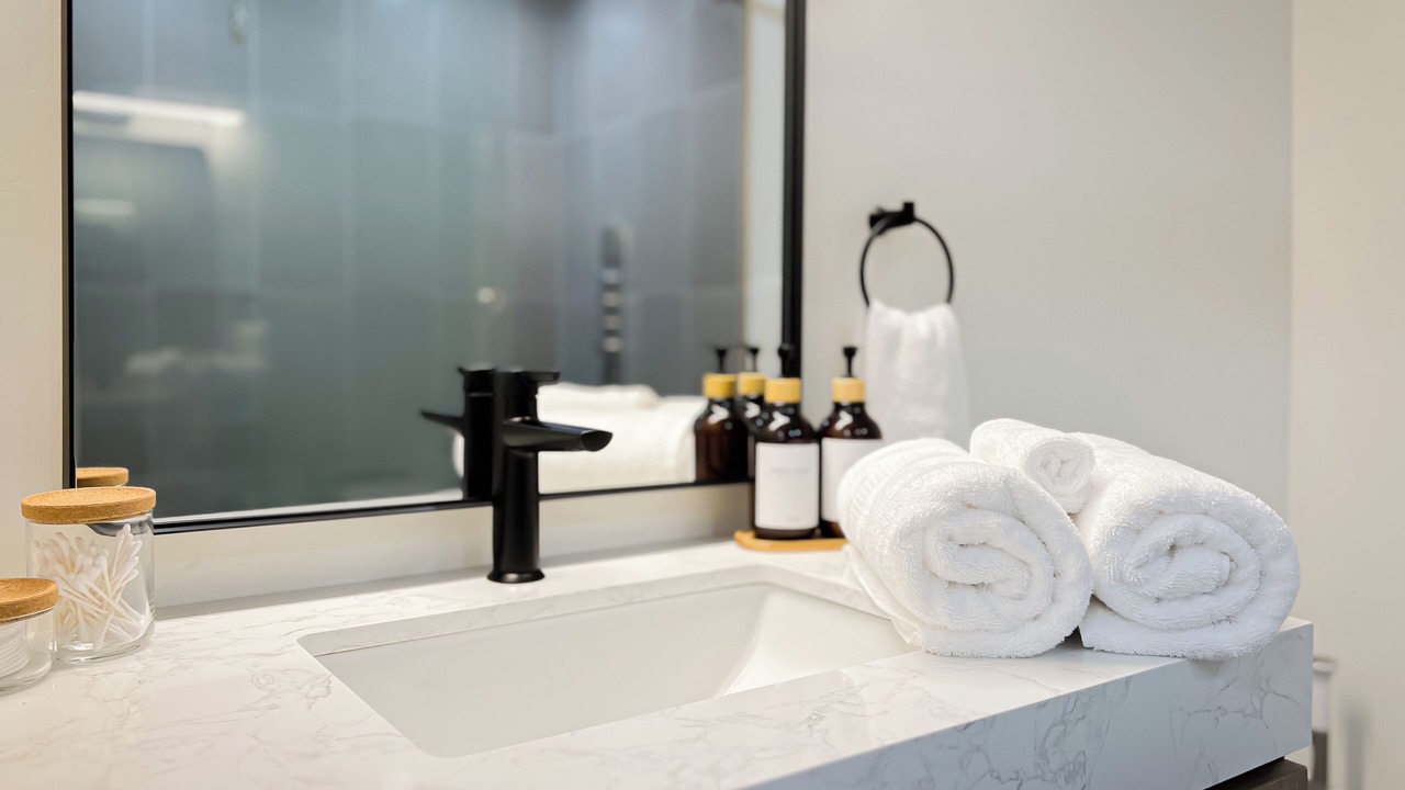 Photo of Bathroom in Bay Park
