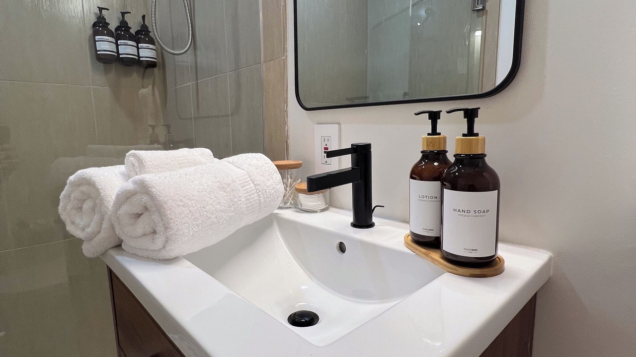 Photo of Bathroom in Bay Park
