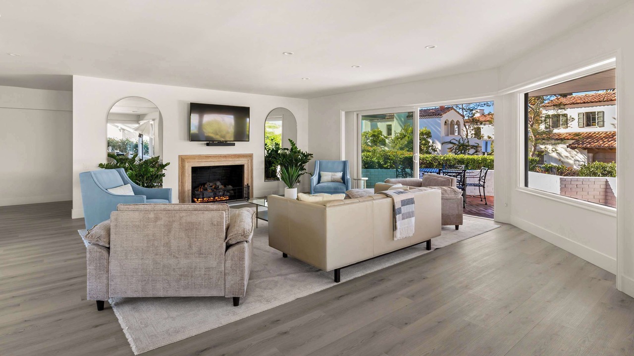 Photo of Livingroom in La Jolla Shores