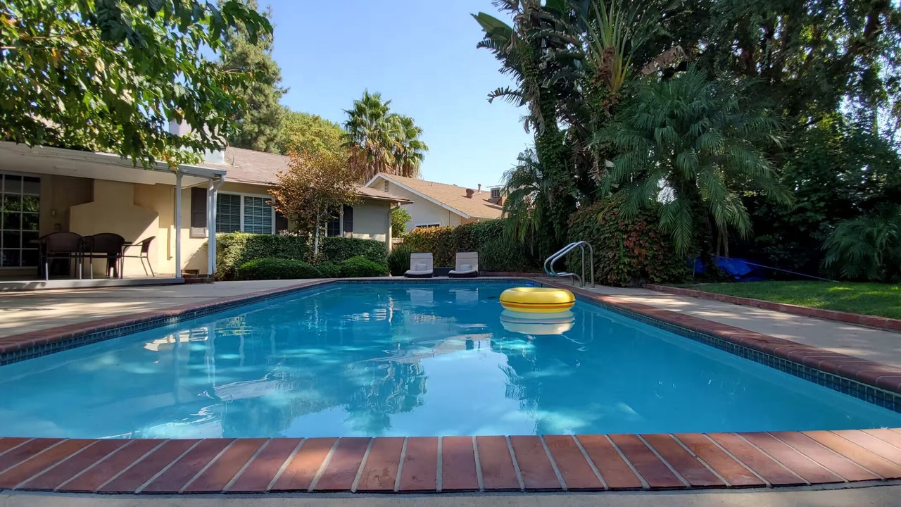 Photo of Outdoor in Woodland Hills