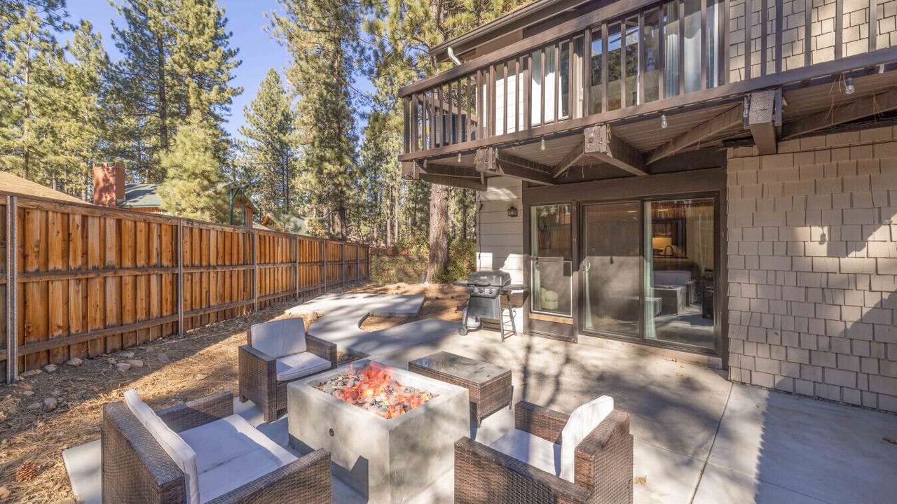 Photo of Outdoor in Summit Estates