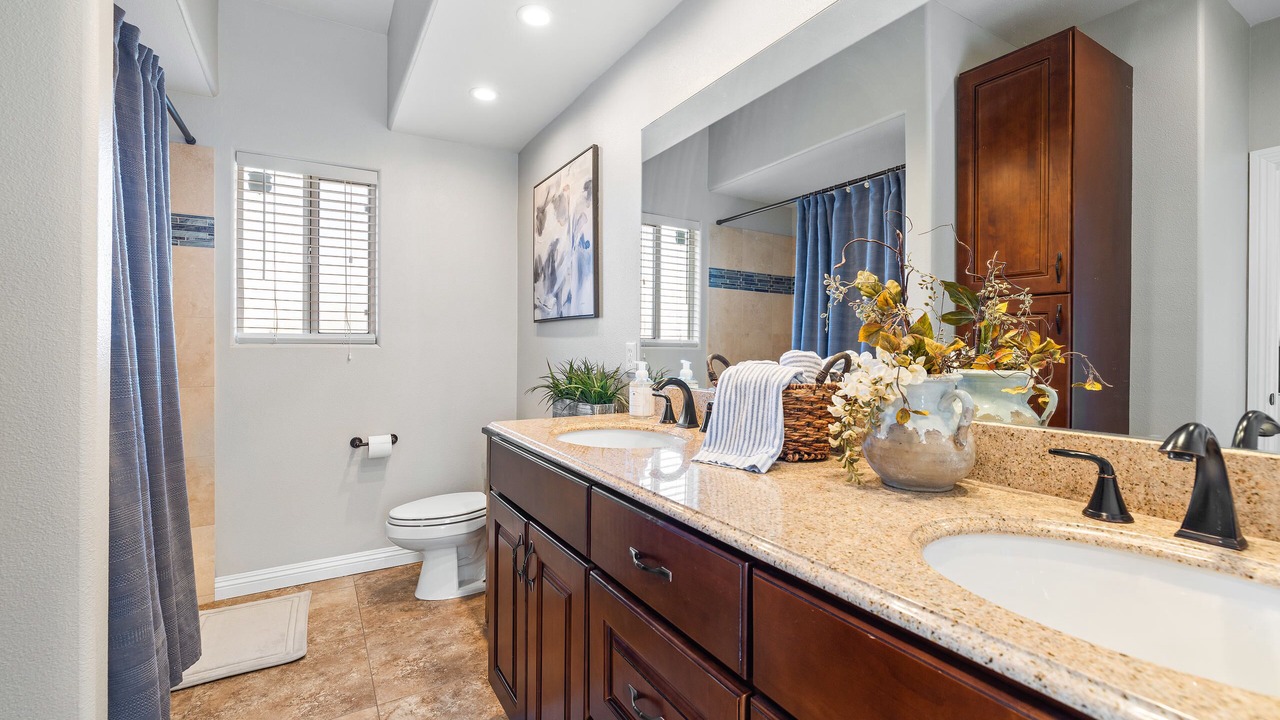Photo of Bathroom in La Quinta