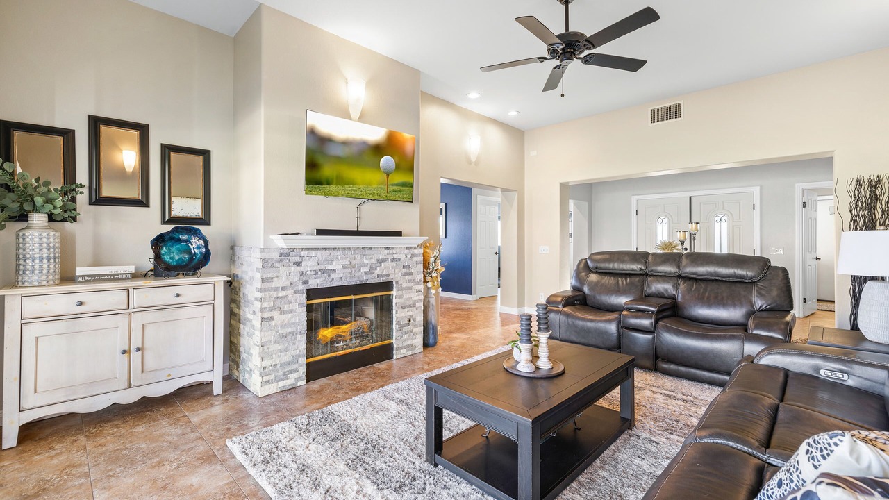 Photo of Livingroom in La Quinta