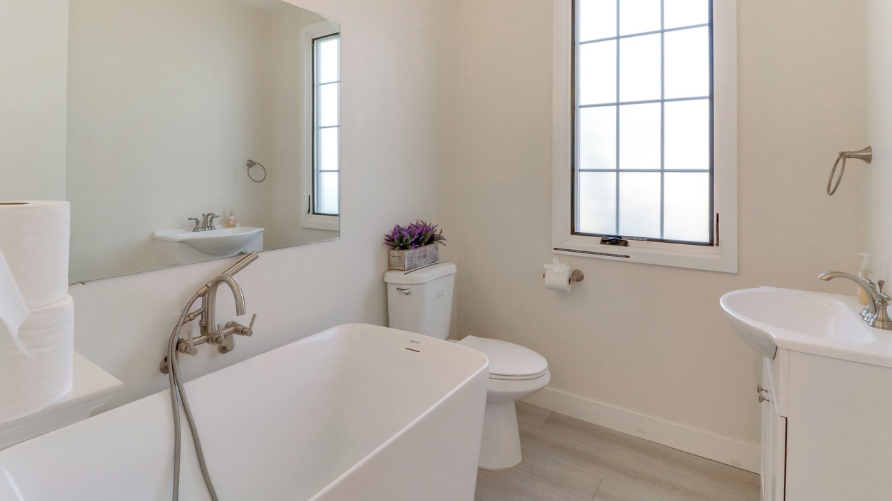 Photo of Bathroom in Pasadena