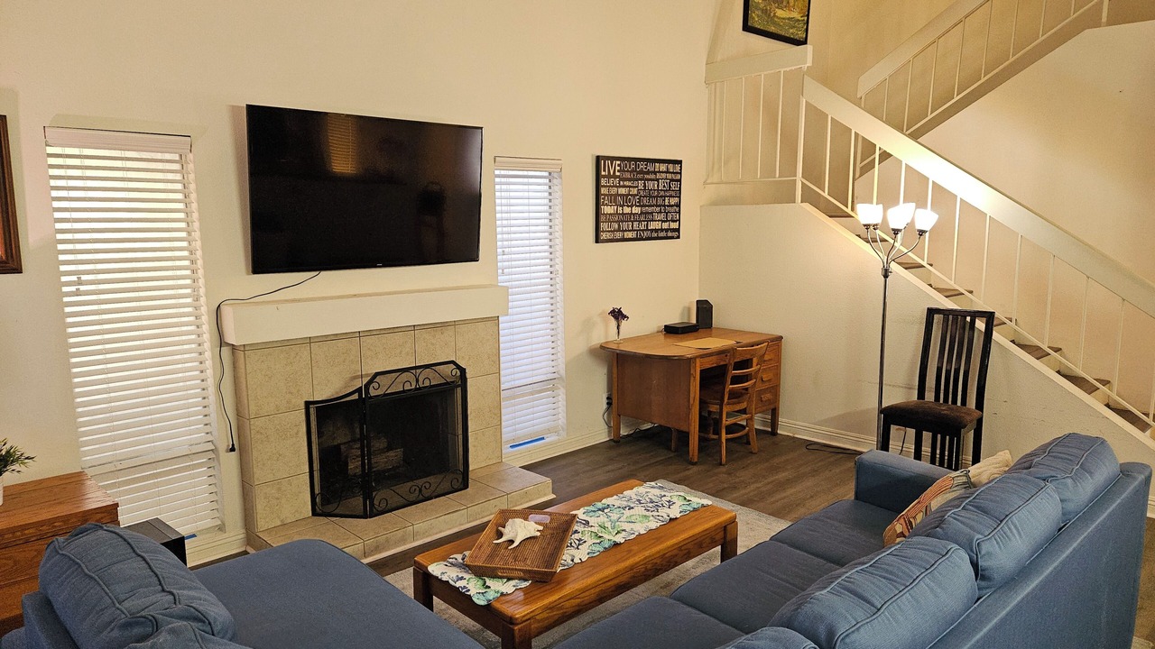 Photo of Livingroom in San Diego Country Estates