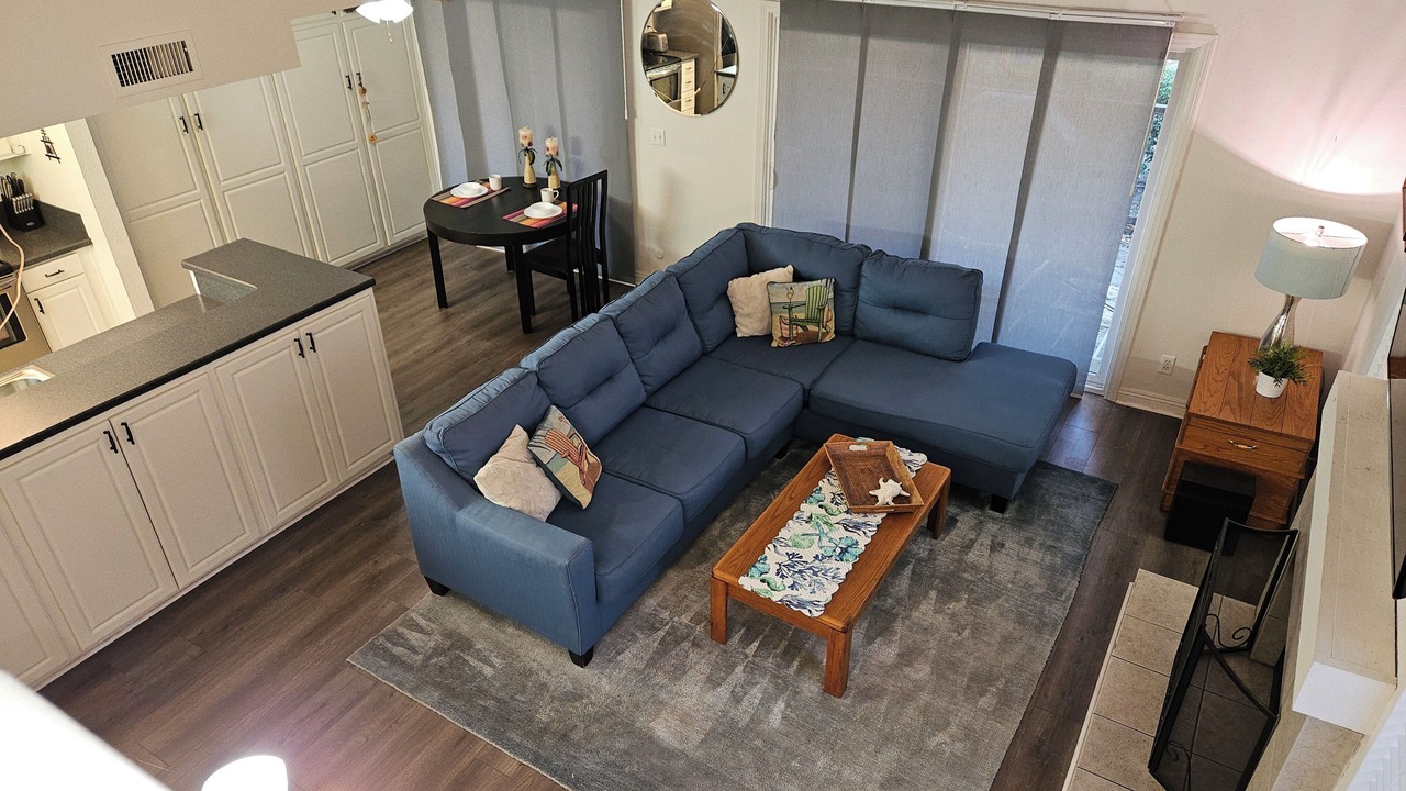 Photo of Livingroom in San Diego Country Estates