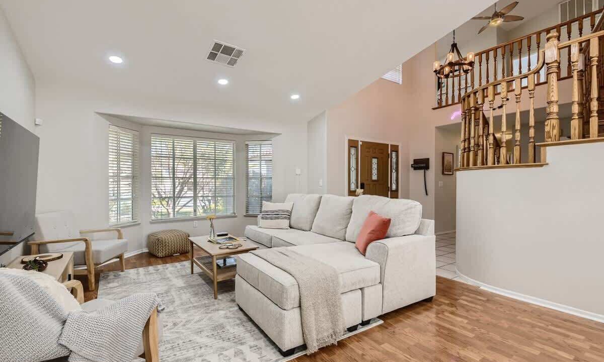 Photo of Livingroom in Canyon Gate