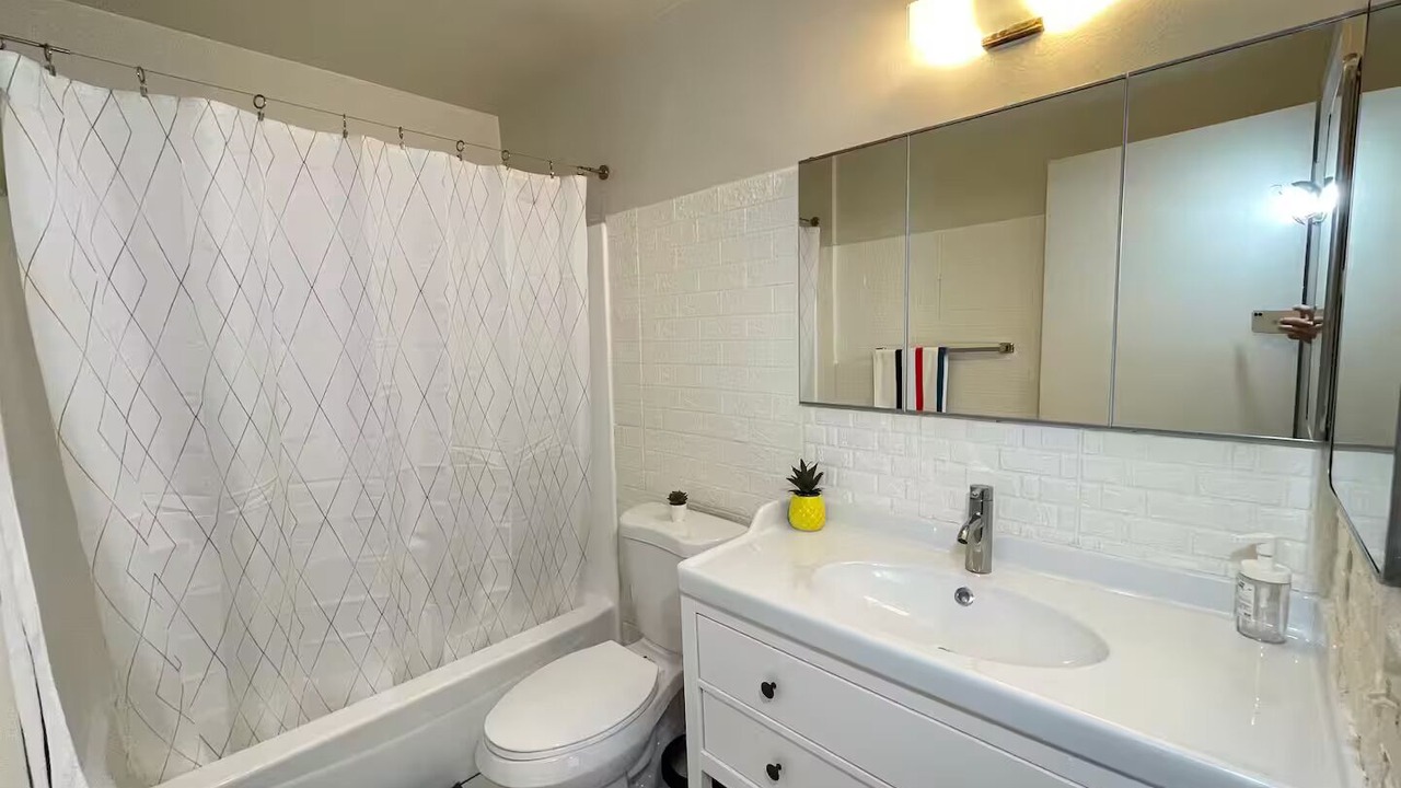 Photo of Bathroom in Alhambra