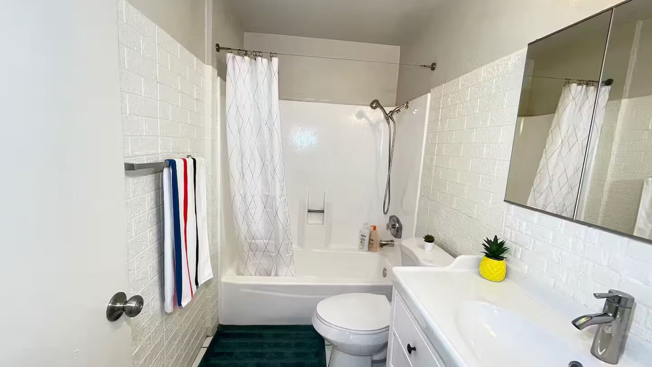 Photo of Bathroom in Alhambra