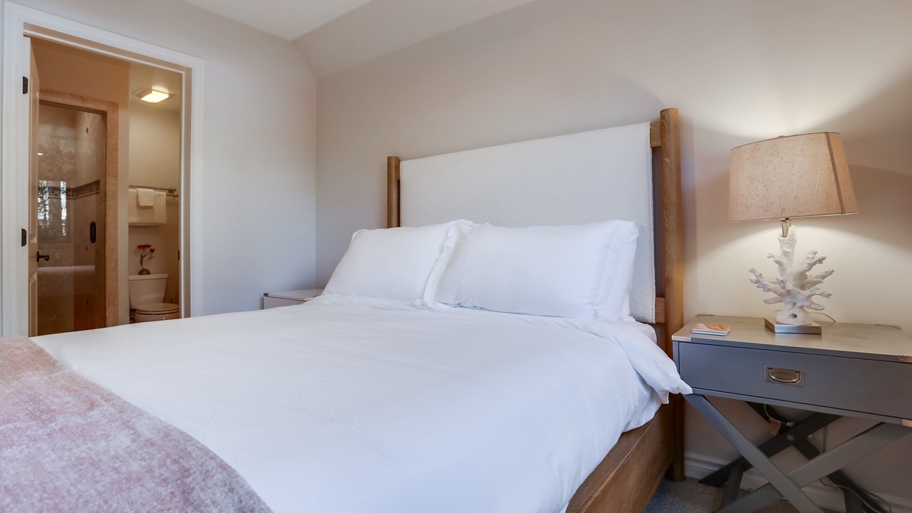 Photo of Bedroom in Beach Barber Tract