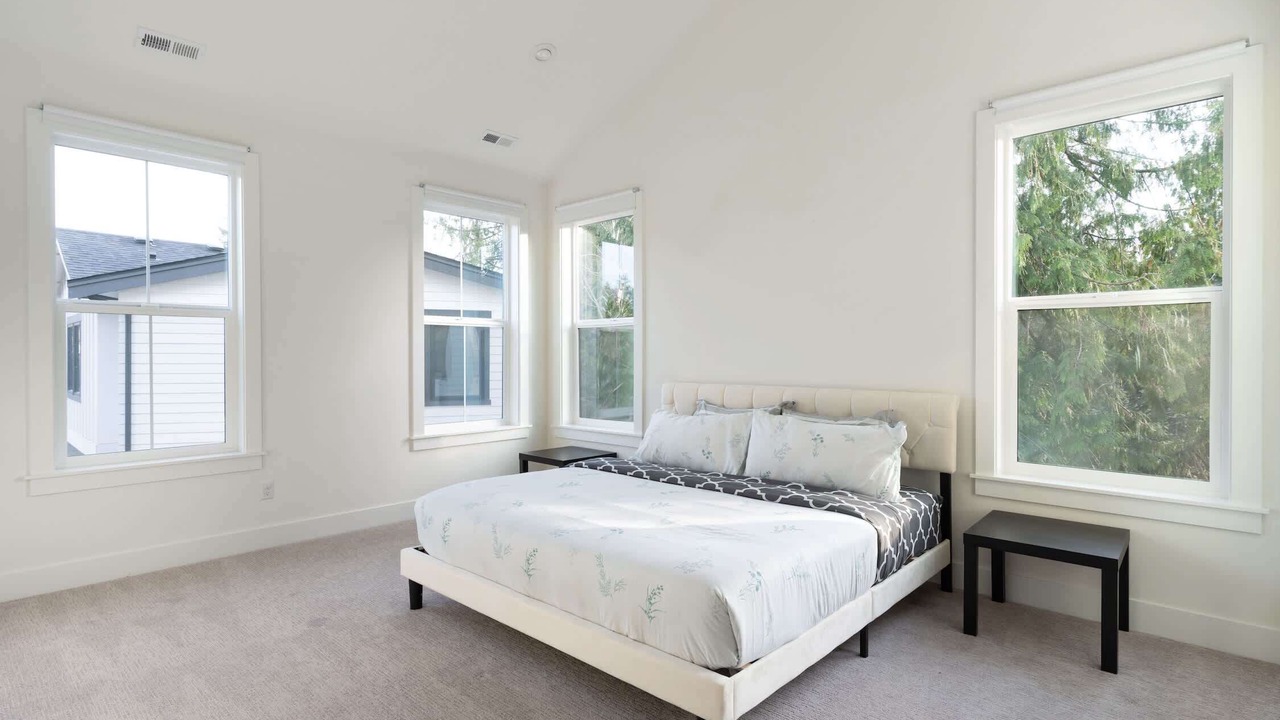 Photo of Bedroom in North Rose Hill